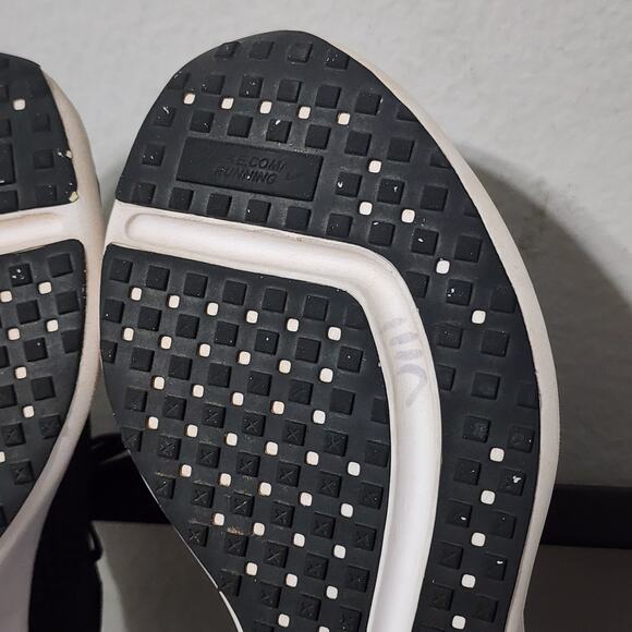 Nike Interact Run (FD2291-001) Men's Running Size Sneakers Size 8 Black - Picture 7 of 9